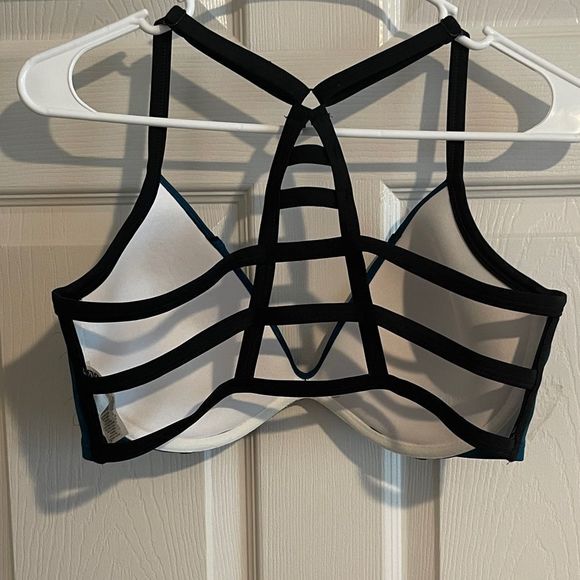 PUSHUP green Victoria Secret bathing suit top - Picture 3 of 4